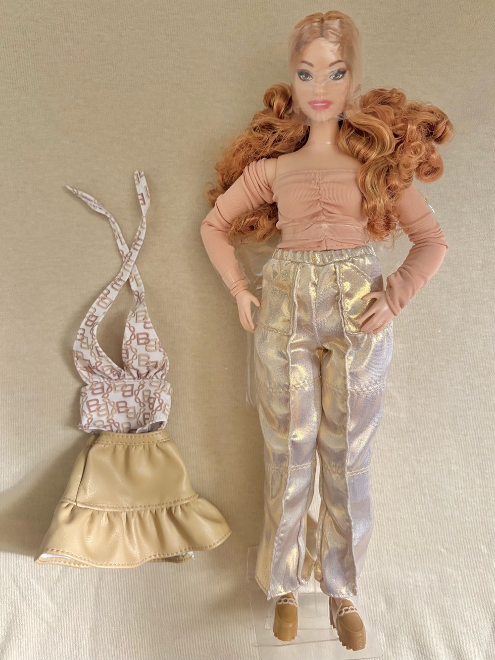 Barbie Neutrals Olivia Sculpt on MTM Body with Mix + Match Extra Clothes